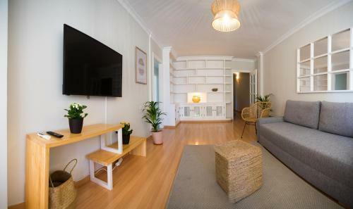 Playa Victoria Deluxe Apartment