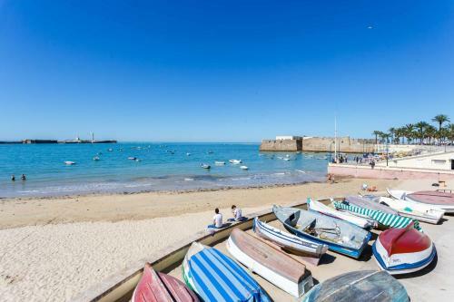 Divino Apartment By Cadiz4rentals