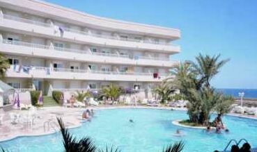 Apartamentos Palmera Beach