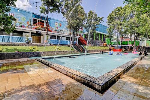 Hotel Oyo 90617 Rumah Oma Opa