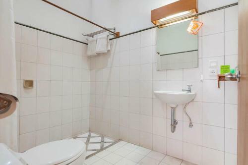 Urbanview Hotel Rumah Asri Bandung