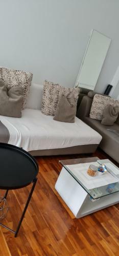 11th Floor Dago Suites Apartment