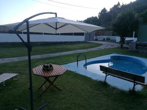 Casa A Pi� de Playa de Cari�o Doni�os