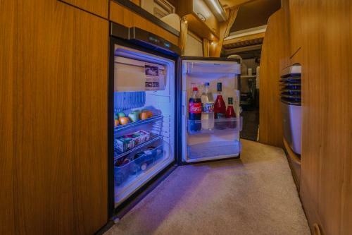 Rv Motorhome - Campervan