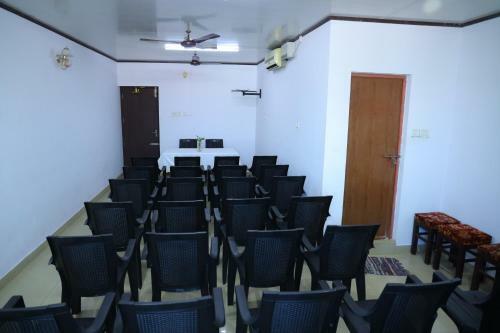 Hotel Ramanilayam Tourist Home