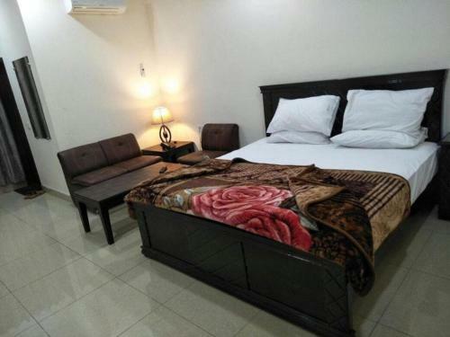 Hostal Maxwell Inn Karachi Guest House
