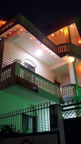 Bed & Breakfast Bnb Royal Tourist House
