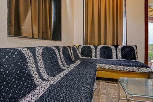 Oyo 81281 Hotel Jay Mahakali