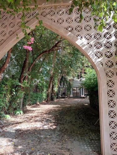 Hotel Dontrei Jungle Villa