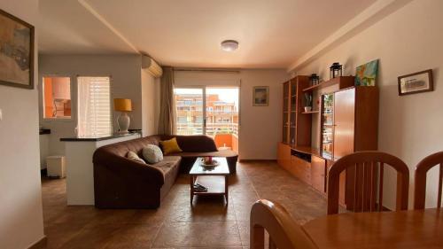 Lovely 2-bed Apartment Just 200 M From The Beach