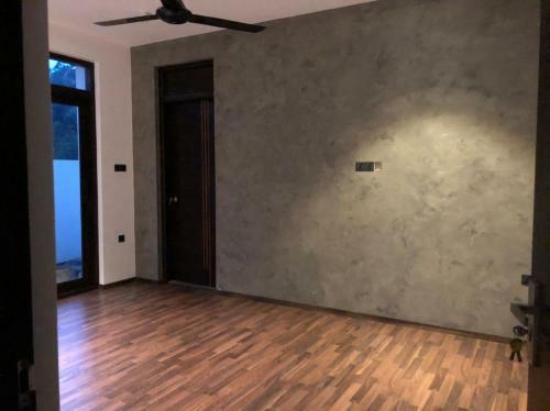 5 Room Holiday Bungalow In Batticaloa