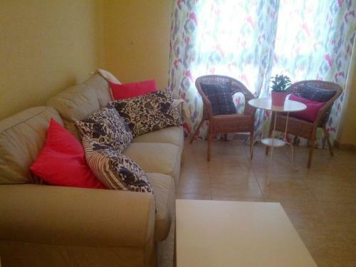 Apartamento Piso Grande Con Parking En El Edificio, Rio San Pedro, Cadiz