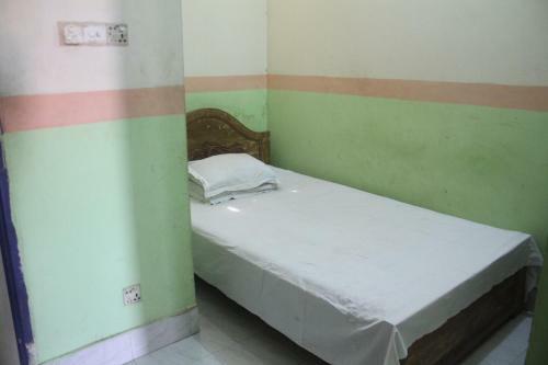 Hotel City Palace (Abdullahpur)