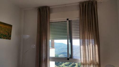 Apartamento Piso Moderno En Enix. Calle Roquetas de Mar N. 12 Piso 5 F