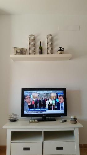 Apartamento Piso Moderno En Enix. Calle Roquetas de Mar N. 12 Piso 5 F