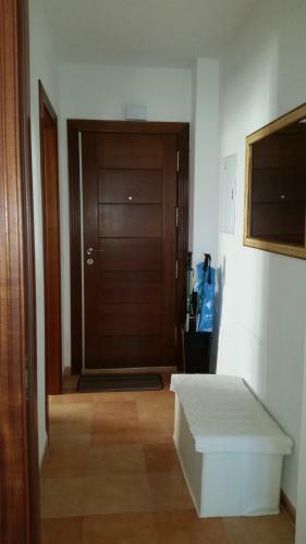Apartamento Piso Moderno En Enix. Calle Roquetas de Mar N. 12 Piso 5 F