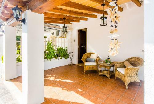 Casa De Los Pinos