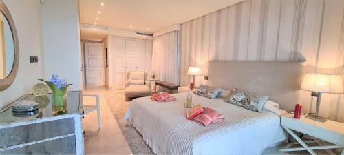 Luxury Apartment Frontal Beach In Doncella Beach
