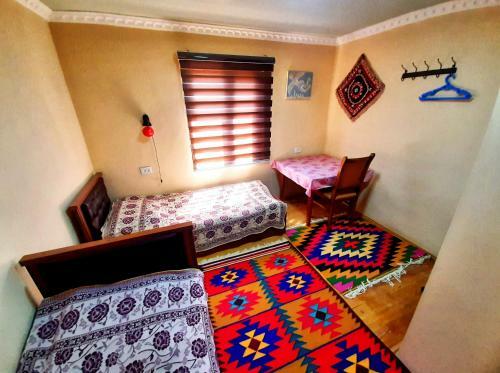 Hostal Art Guest House Usto