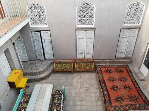 Hostal Art Guest House Usto