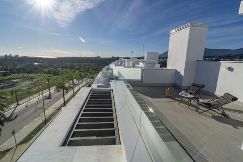 Lem- New 2 Bedroom Apartment In Le Mirage