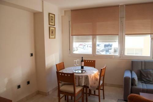 Apartamento En 1� L�nea de Playa, Estepona Centro