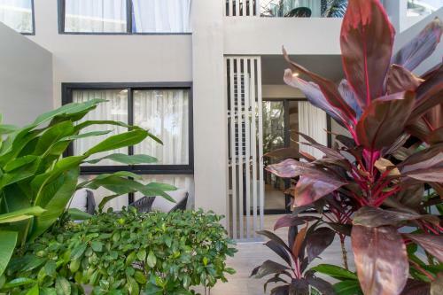 1 Bdr Pool Access Apartment Bangtao #103
