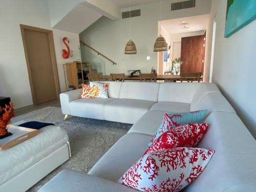 The White Villa