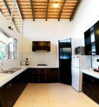 Hotel First Landing Beach Resort & Villas