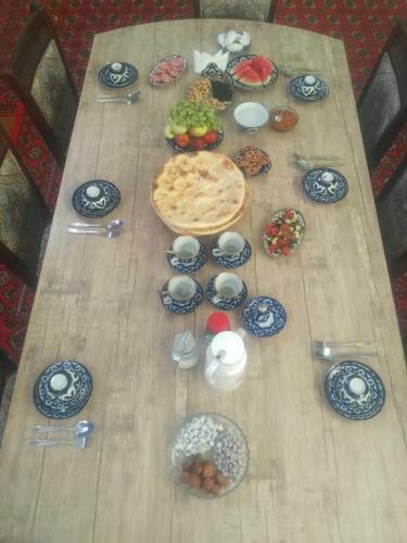 Hostal Qutlug Qadam Guest House