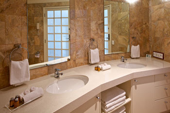Hotel Netanya Noosa