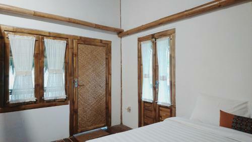 Hostal Balkondes Kembanglimus