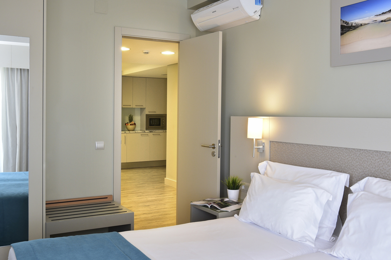 Hotel Aqualuz Lagos By The Editory