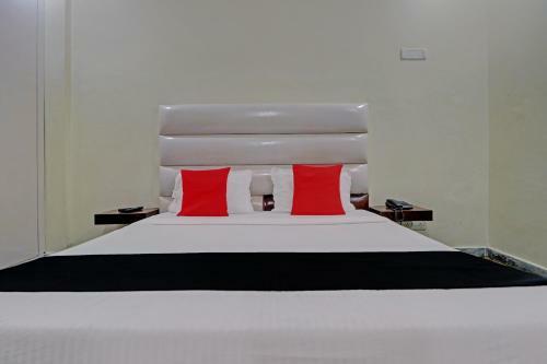 Capital O 81756 Hotel Nancy Paradise
