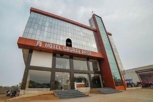 Townhouse Oak Hotel Gaurav Pride