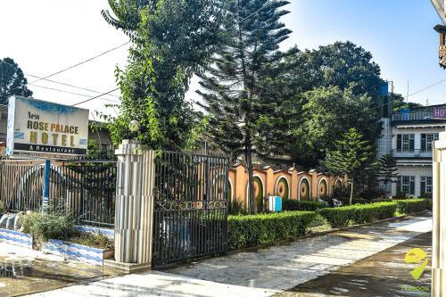 Rose Palace Hotel Fizaghat