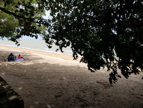 Kampong Style Homstay 10 Meter To Beach