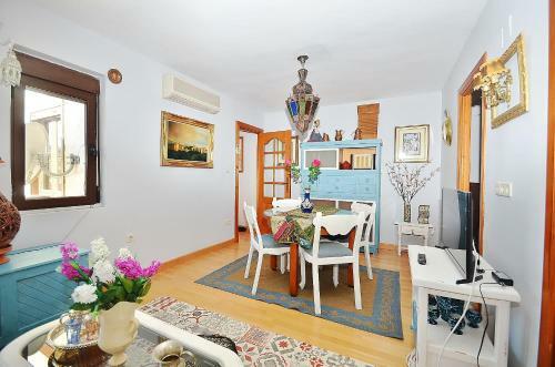 Apartamento Paseo de Los Tristes