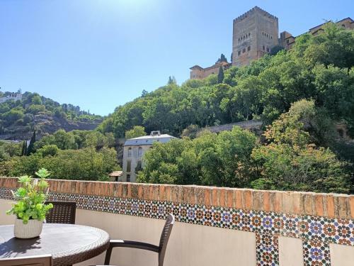 Apartamento Increible Terraza Privada Bajo La Alhambra