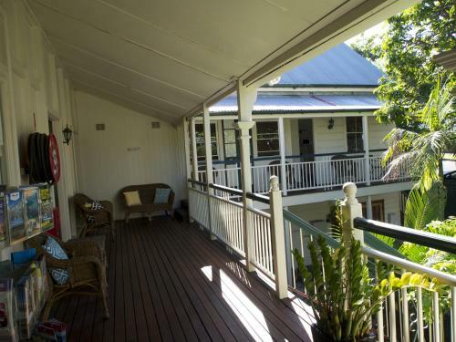 Hostal Ellie's Guest House