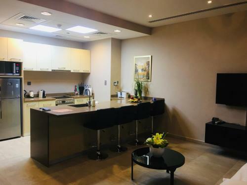 Jcb Dubai Marina Apartment