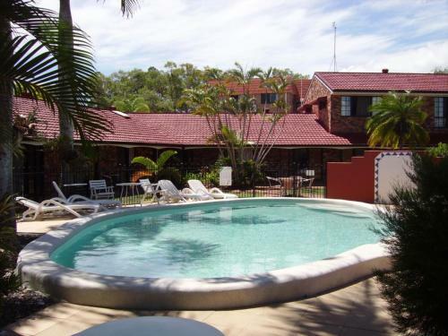Hotel Hervey Bay Colonial Lodge