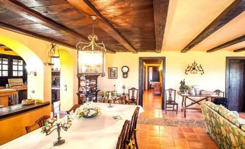 Casa Bodega Tinoca