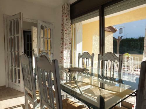 Villa Esperanza 4bedroom Villa With Air-conditioning & Private Swimming Pool