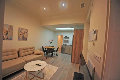 Apartamento Los Corceles Casa Palacio