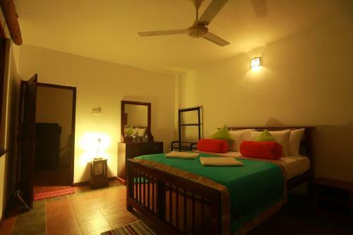 Bed & Breakfast Royal Mangroves Villa