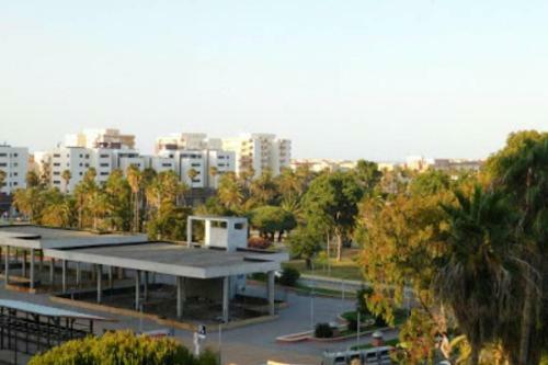 Apartamento Cosy Flat For Comfy Stay - Gib Rock View 3