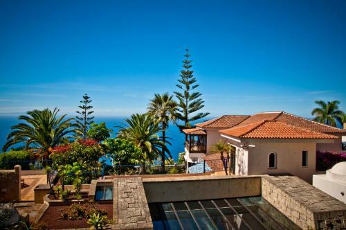 El Refugio Apartments & Villa