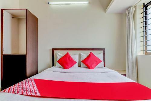 Apartamentos Oyo 2677 Hotel Royal Blue