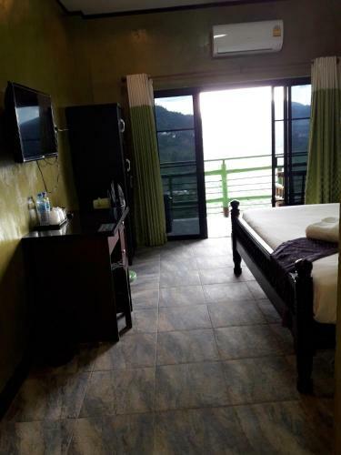 Hostal Baan Ruam Cha